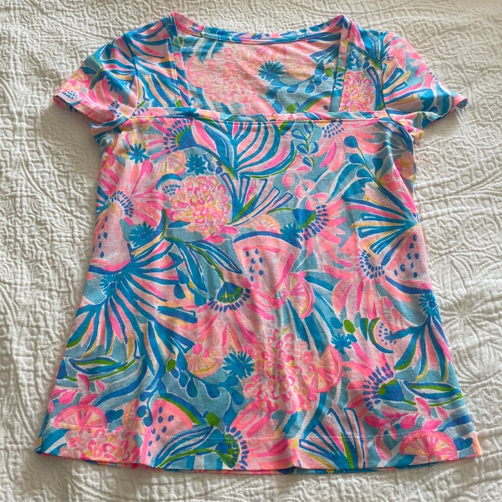 New Lilly Pulitzer square neck shirt